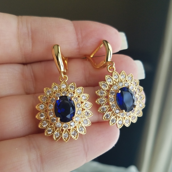 Swarovski Jewelry - Swarovski Elements Gold Plated Oval Emerald Green Halo Earrings NEW